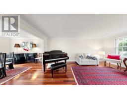 Dining room - 45 Pinnacle Road, Toronto, ON M2L2V6 Photo 6