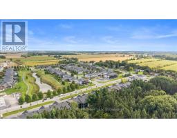 302 - 91 St Moritz Trail, Russell, ON K0A1W0 Photo 44