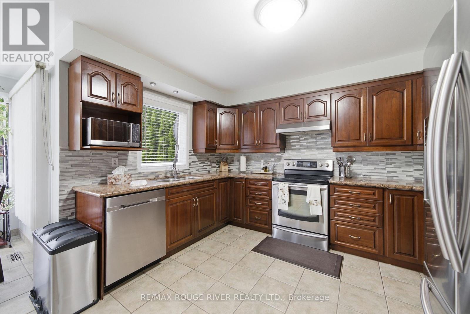 561 CATTAIL COURT - 11