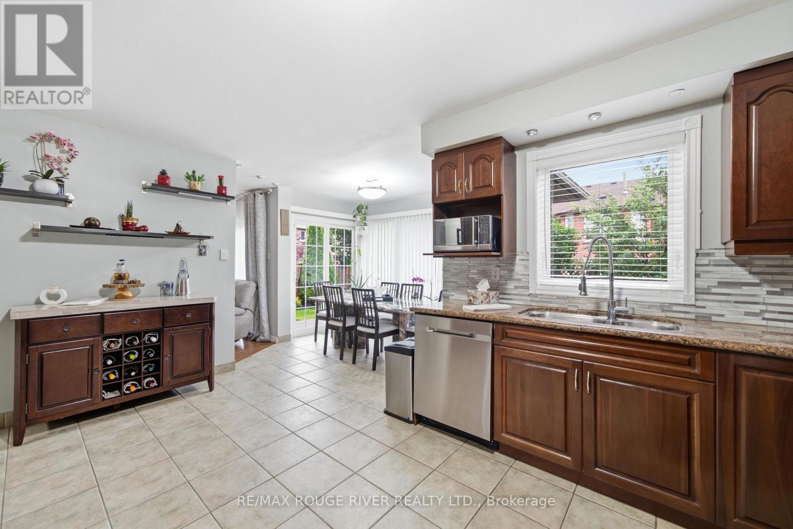 561 CATTAIL COURT - 8