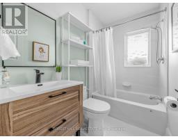 2375 Gerrard Street E, Toronto, ON M4E2E7 Photo 16