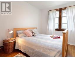 811 Coxwell Avenue, Toronto, ON M4C3E5 Photo 11