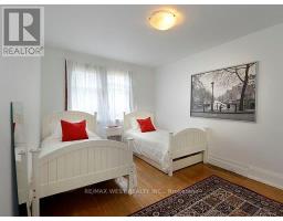 811 Coxwell Avenue, Toronto, ON M4C3E5 Photo 12