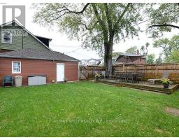 811 Coxwell Avenue, Toronto, ON M4C3E5 Photo 15