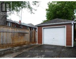 811 Coxwell Avenue, Toronto, ON M4C3E5 Photo 17