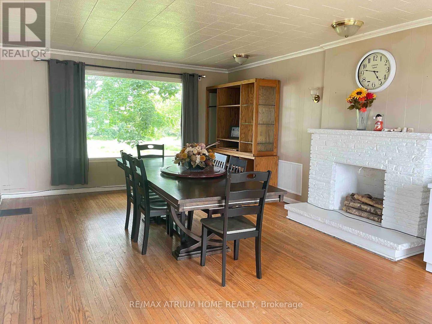 1680 Victoria Street West Street, Whitby, ON photo 5