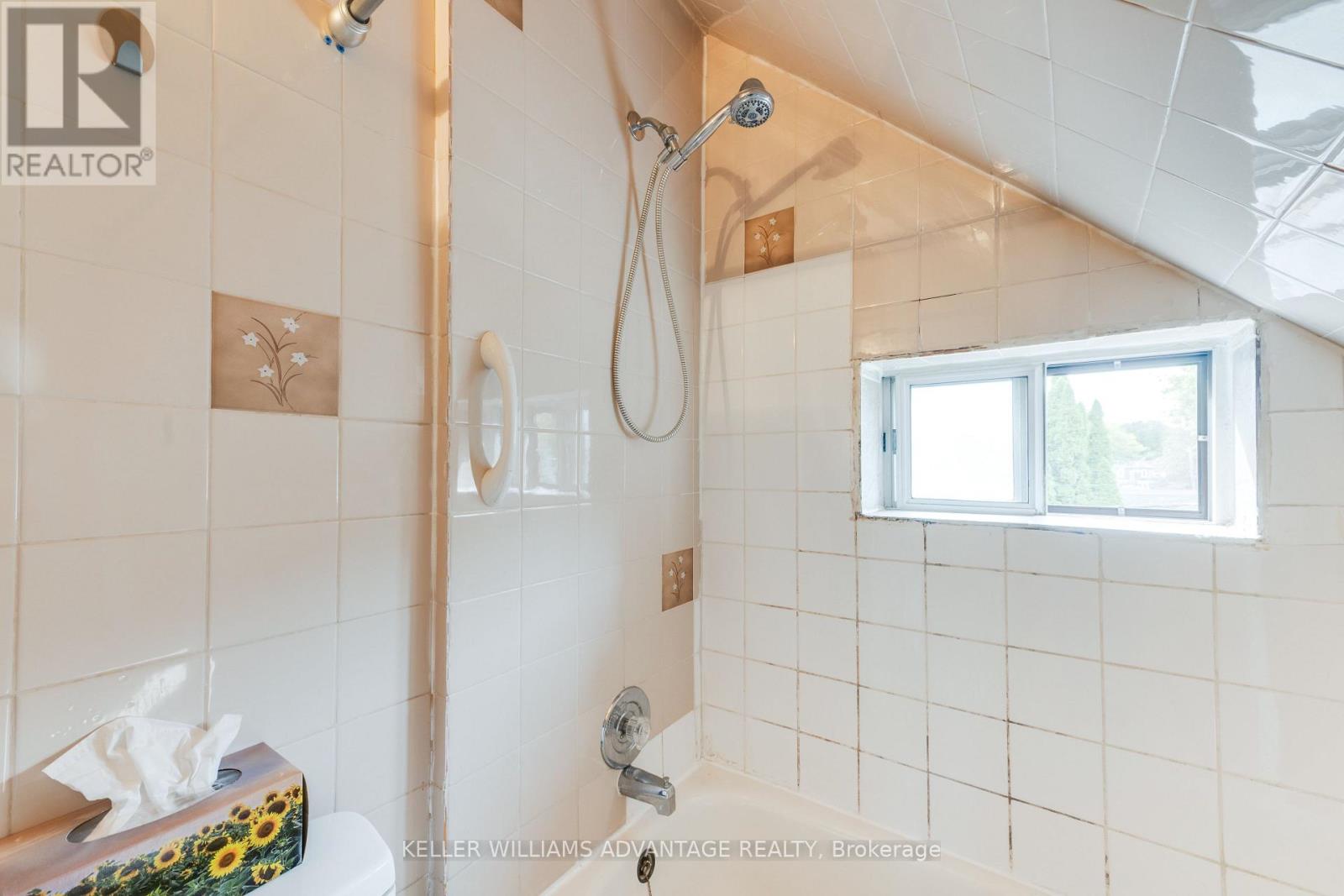 530 CARLAW AVENUE - 24