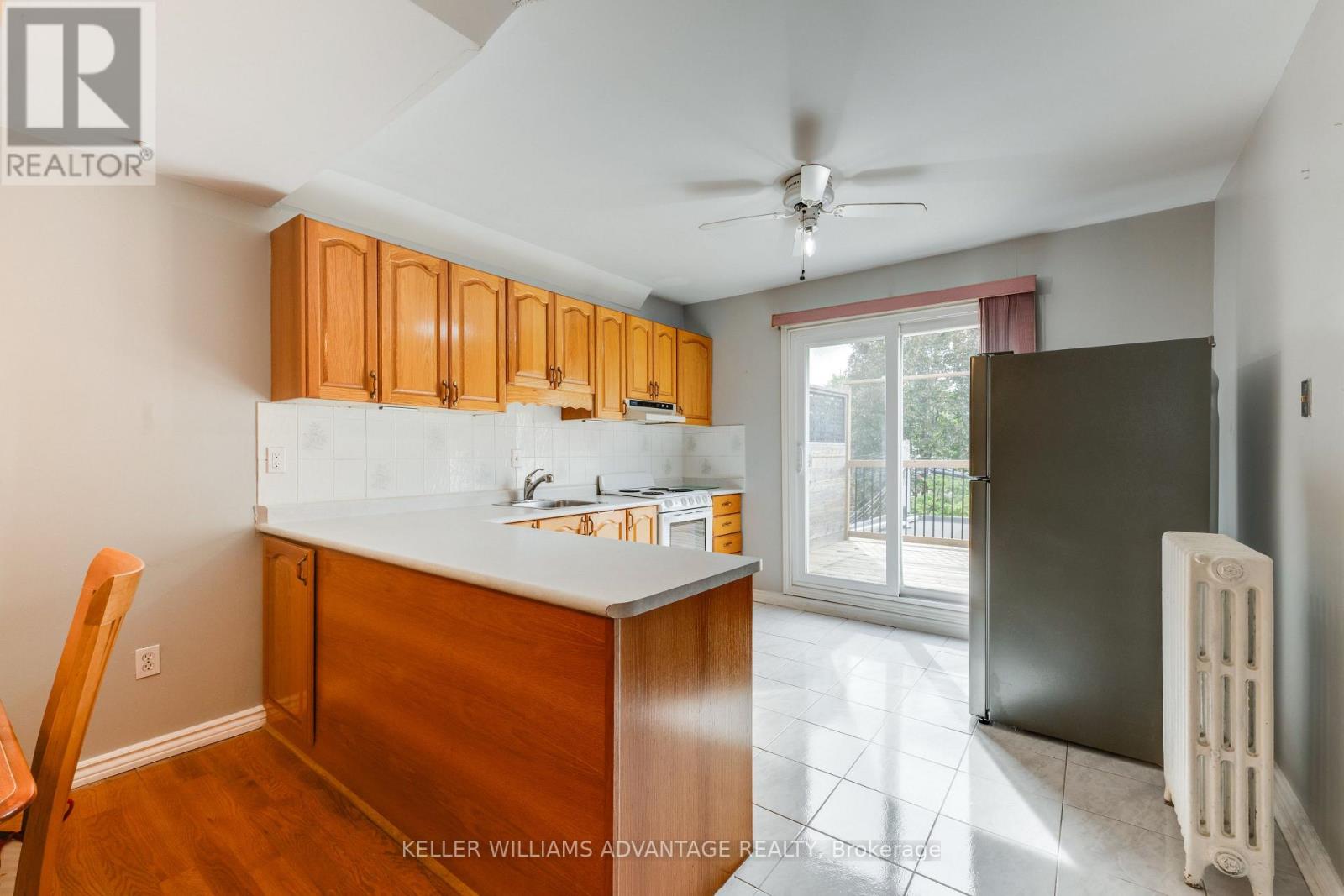 530 CARLAW AVENUE - 25