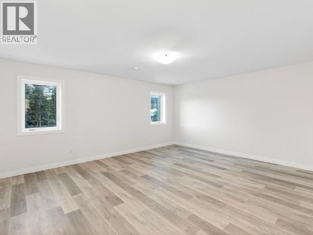24 ALERT AVENUE - Image 26