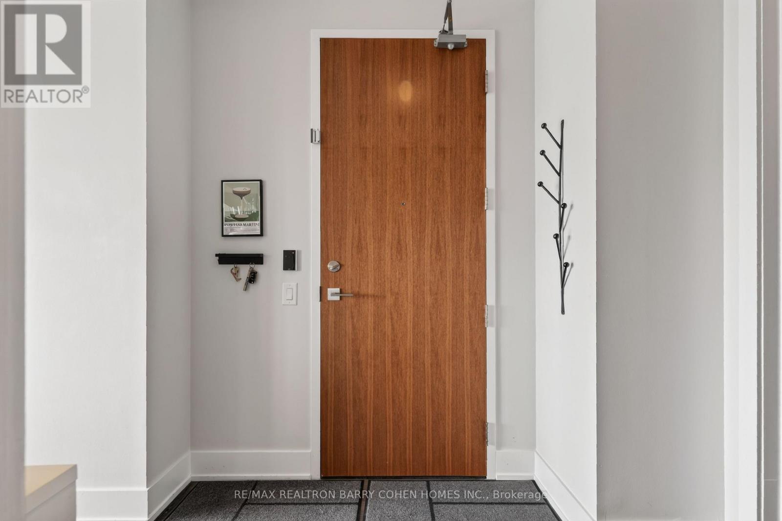 #1018 111 ST CLAIR AVENUE W - 3
