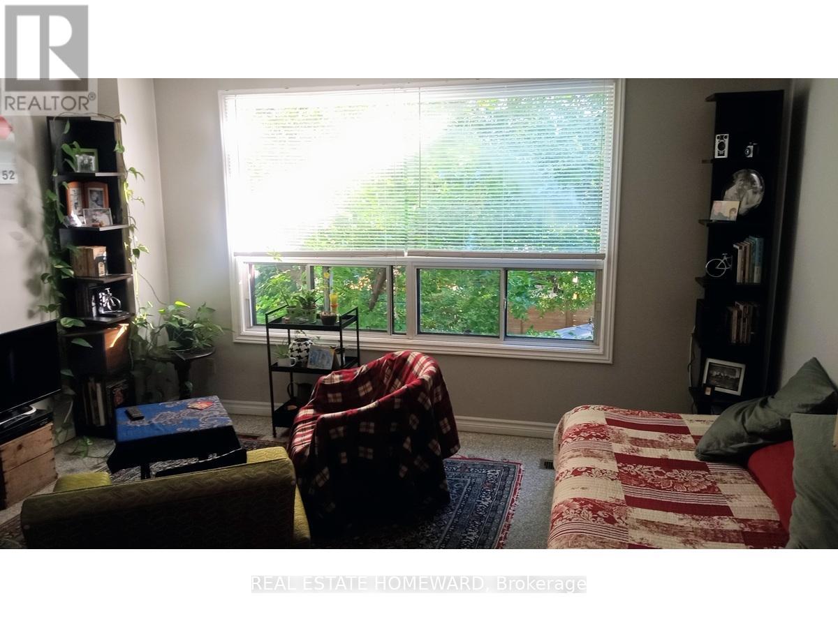 Photo of 1191 WOODBINE AVENUE