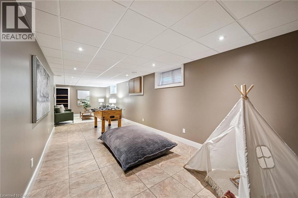 112 MARGARET Avenue N - Image 32
