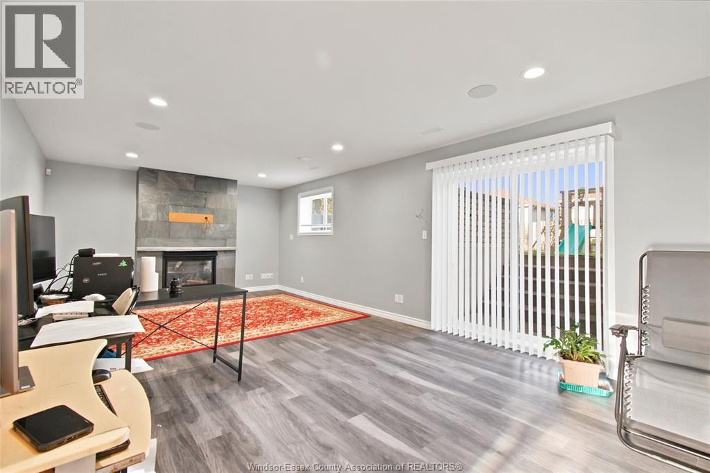 1596 MORNINGSTAR AVENUE - Image 30