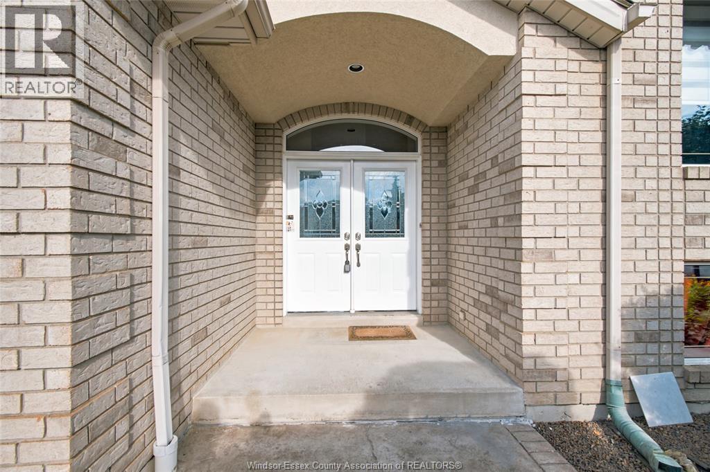 1596 MORNINGSTAR AVENUE - 7