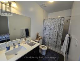 168 Squire Crescent, Oakville, ON L6H0L7 Photo 6
