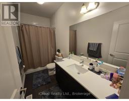 168 Squire Crescent, Oakville, ON L6H0L7 Photo 8