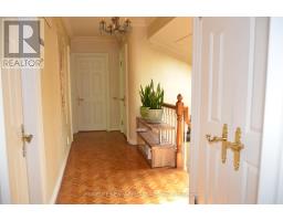 15 Brantley Crescent, Toronto, ON M3J1X4 Photo 11