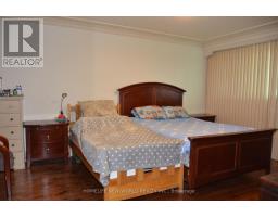 15 Brantley Crescent, Toronto, ON M3J1X4 Photo 15