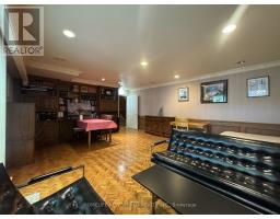 15 Brantley Crescent, Toronto, ON M3J1X4 Photo 18