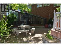 15 Brantley Crescent, Toronto, ON M3J1X4 Photo 25