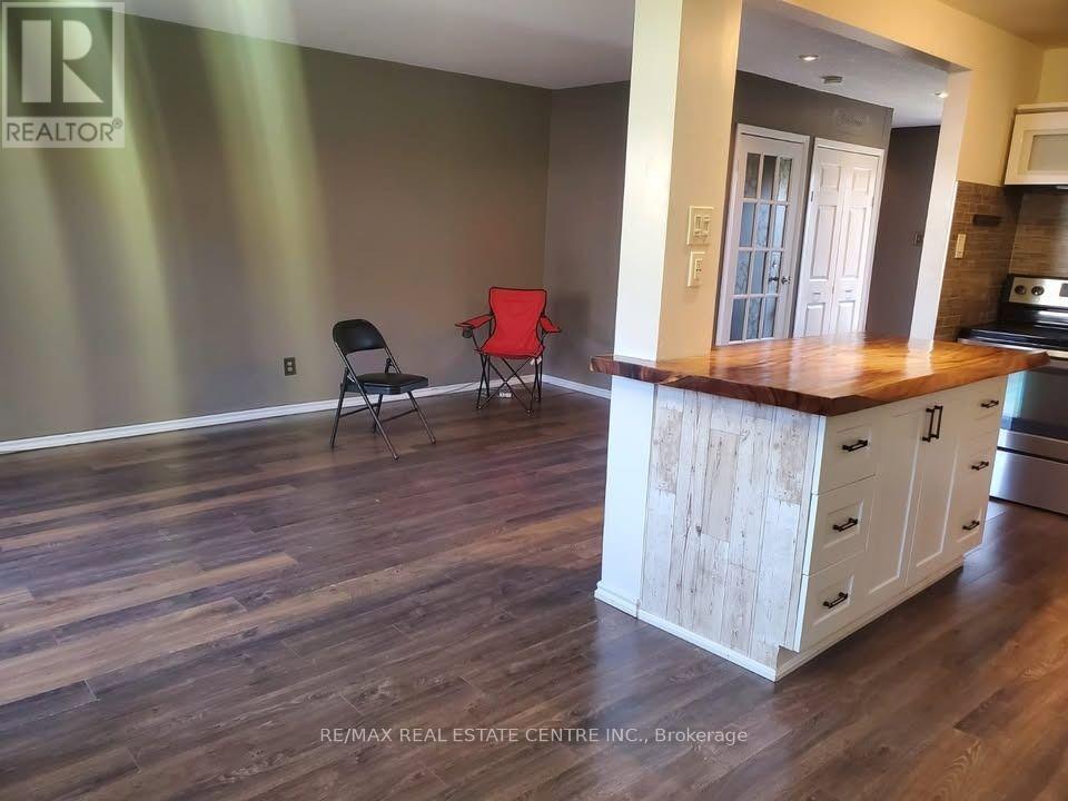 ##20 57 Hansen Road North, Brampton (Madoc), Ontario, L6V3C6, Brampton (Madoc), Ontario — photo 4 of 5