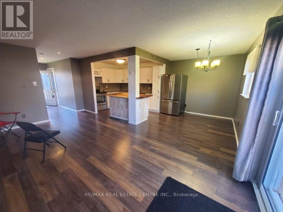 Photo of #20 - 57 HANSEN ROAD N