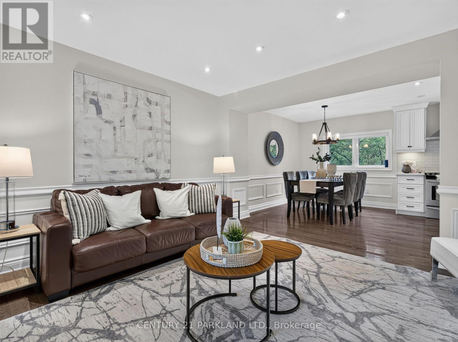 Photo of 1302 HILLVIEW CRESCENT