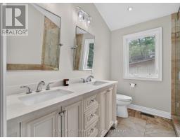 1302 Hillview Crescent, Oakville, ON L6H2C7 Photo 22
