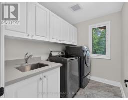 1302 Hillview Crescent, Oakville, ON L6H2C7 Photo 35