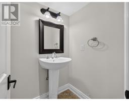 1302 Hillview Crescent, Oakville, ON L6H2C7 Photo 39