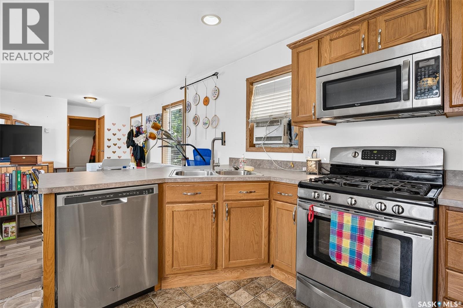 J5 1295 9th AVENUE NE, Moose Jaw — photo 14