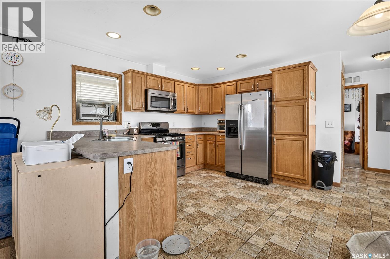 J5 1295 9th AVENUE NE, Moose Jaw — photo 9