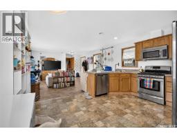 J5 1295 9th Avenue Ne, Moose Jaw, SK S6J1C5 Photo 10