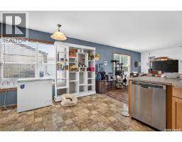 J5 1295 9th Avenue Ne, Moose Jaw, SK S6J1C5 Photo 12
