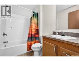 J5 1295 9th Avenue Ne, Moose Jaw, SK S6J1C5 Photo 17