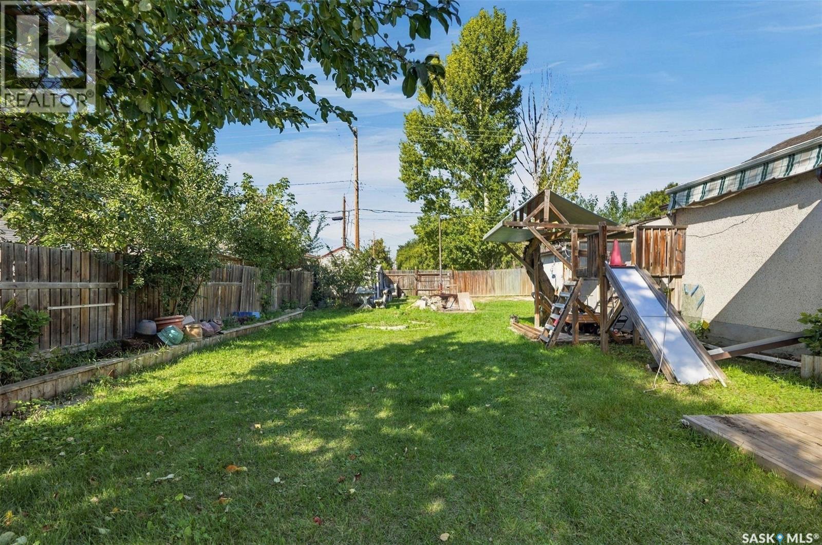 2210 20th STREET W - Image 45