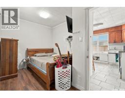 Bedroom - 2210 20th Street W, Saskatoon, SK S7M1B1 Photo 9