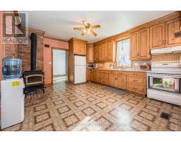 Den - 3027 Patrick Street, Howick, ON N0G1V0 Photo 6
