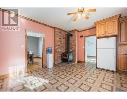 Foyer - 3027 Patrick Street, Howick, ON N0G1V0 Photo 8