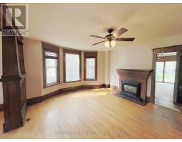 Partial bathroom - 15 Humberstone Avenue, Brantford, ON N3S7A4 Photo 10
