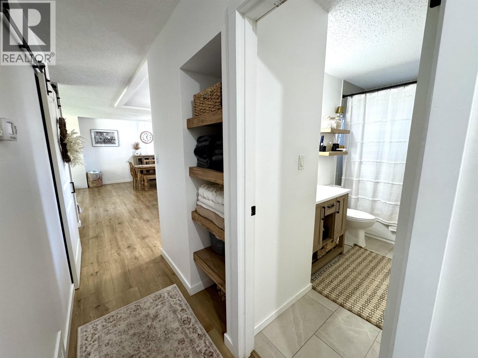 1245 N TWELFTH AVENUE - 18