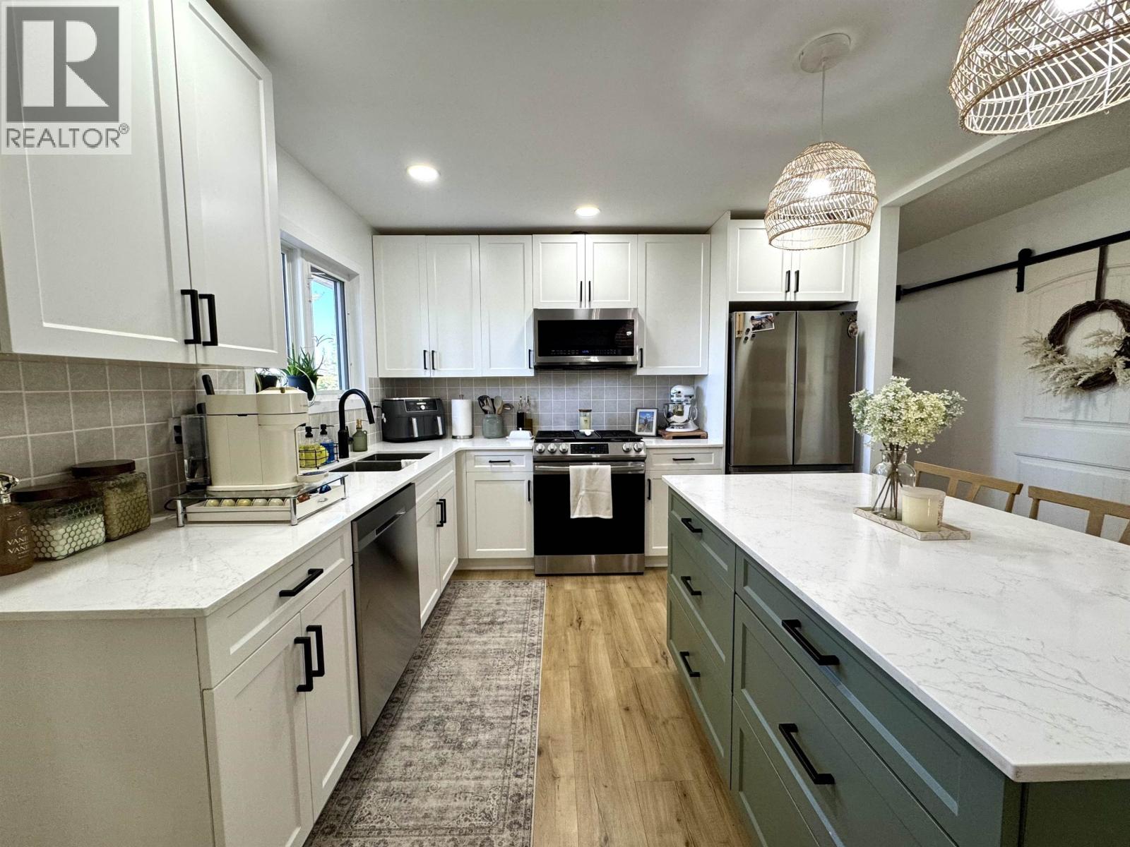 1245 N TWELFTH AVENUE - 8