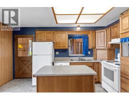 Hobby room - 3809 Gardner Rd W, Saltair, BC V9G1Z5 Photo 6