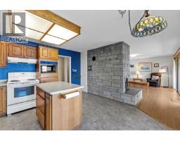 Balcony - 3809 Gardner Rd W, Saltair, BC V9G1Z5 Photo 8