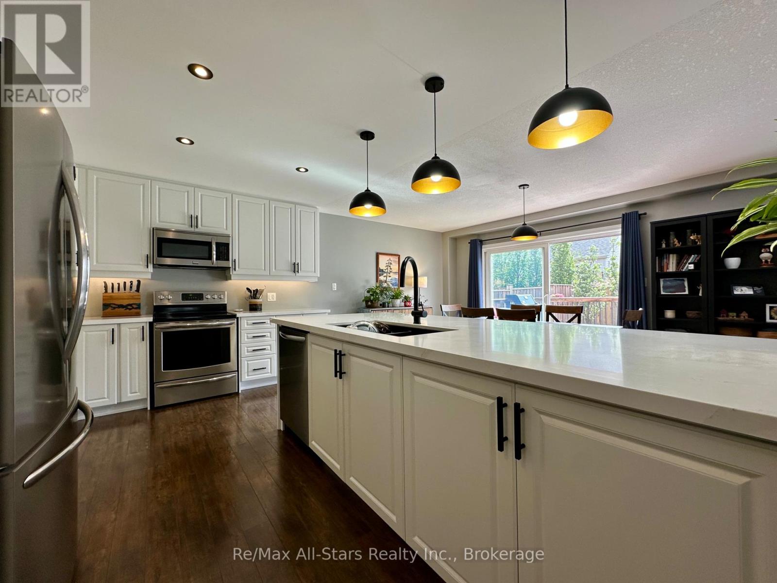 9 BRIARWOOD AVENUE - 13