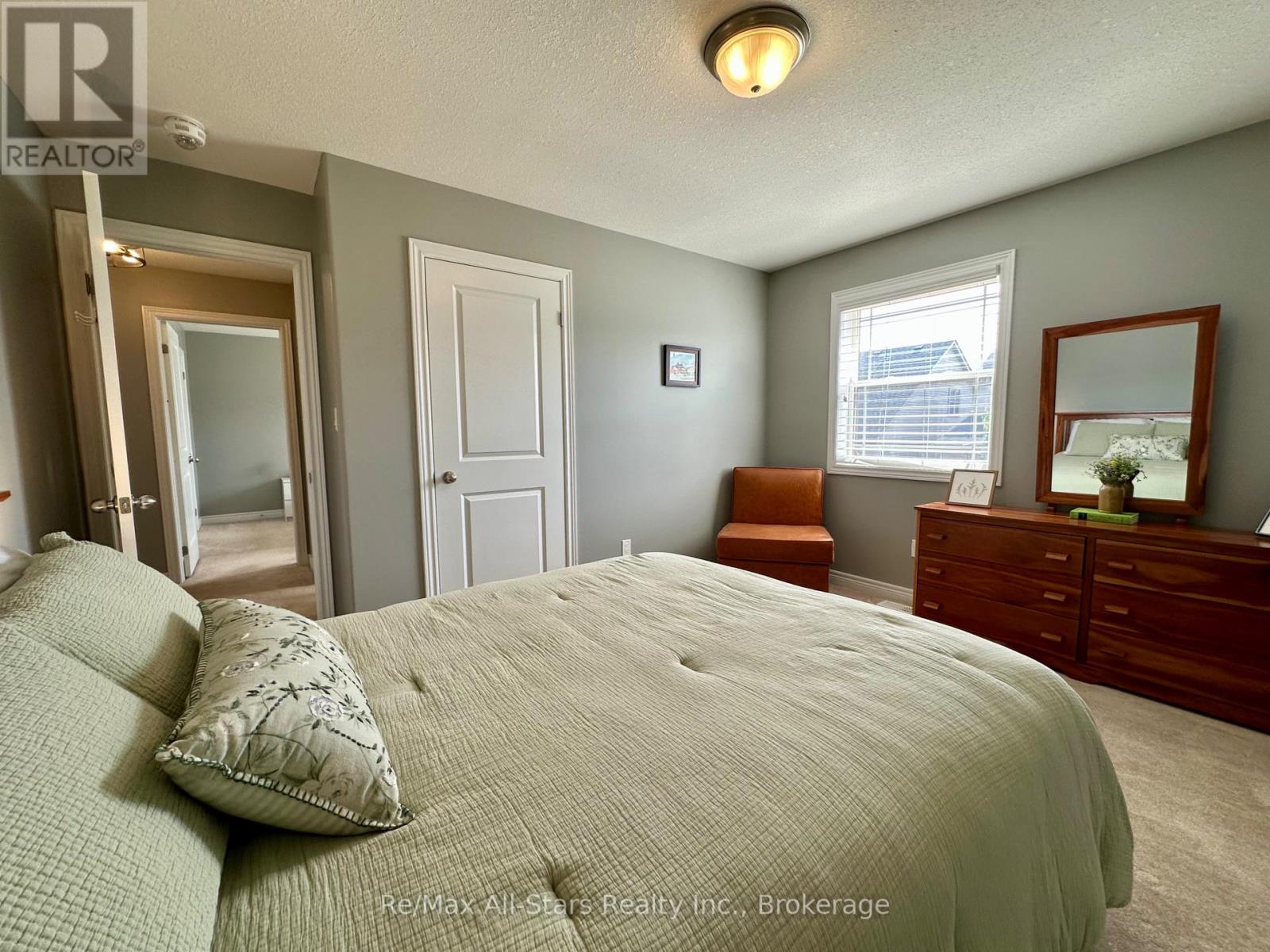 9 BRIARWOOD AVENUE - 29