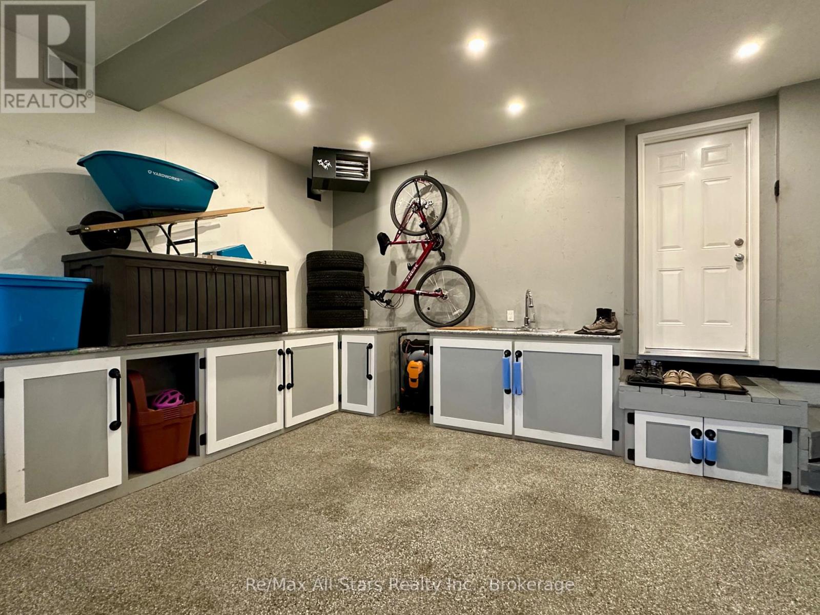 9 BRIARWOOD AVENUE - Image 41