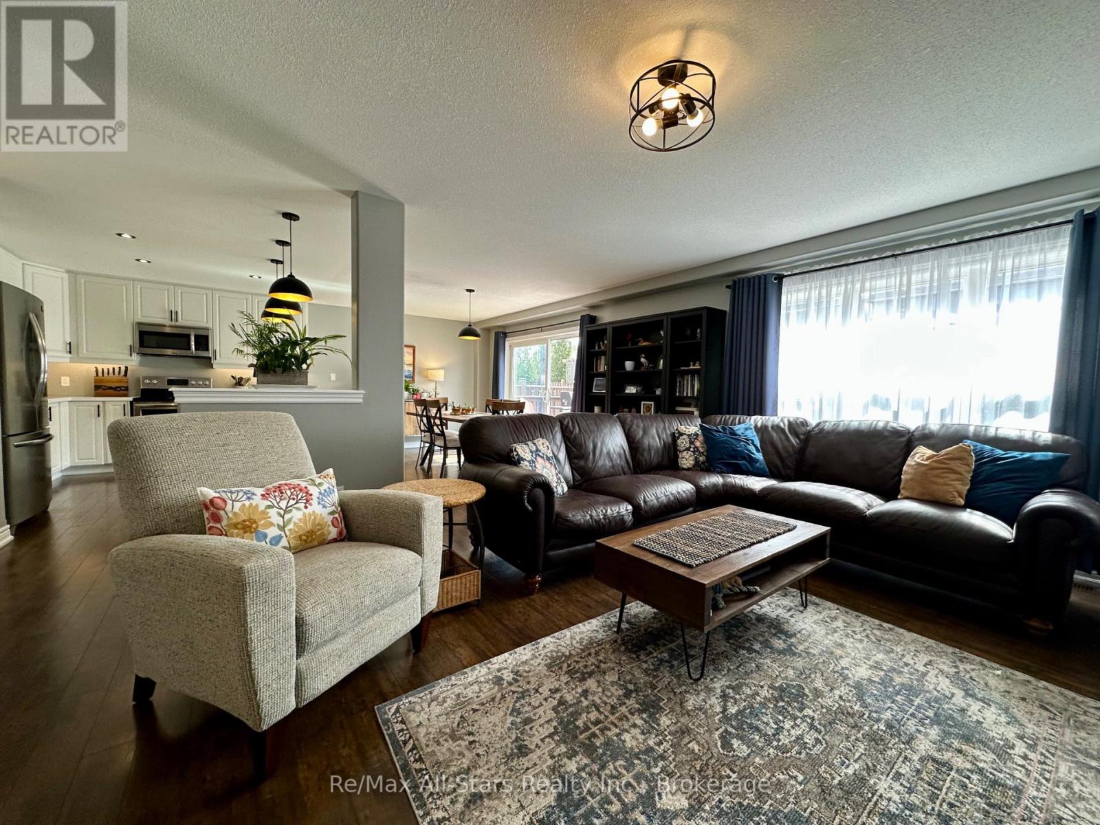 9 BRIARWOOD AVENUE, Kawartha Lakes (Lindsay) — photo 5