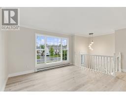 98 Rickenbacker Road thumbnail 4