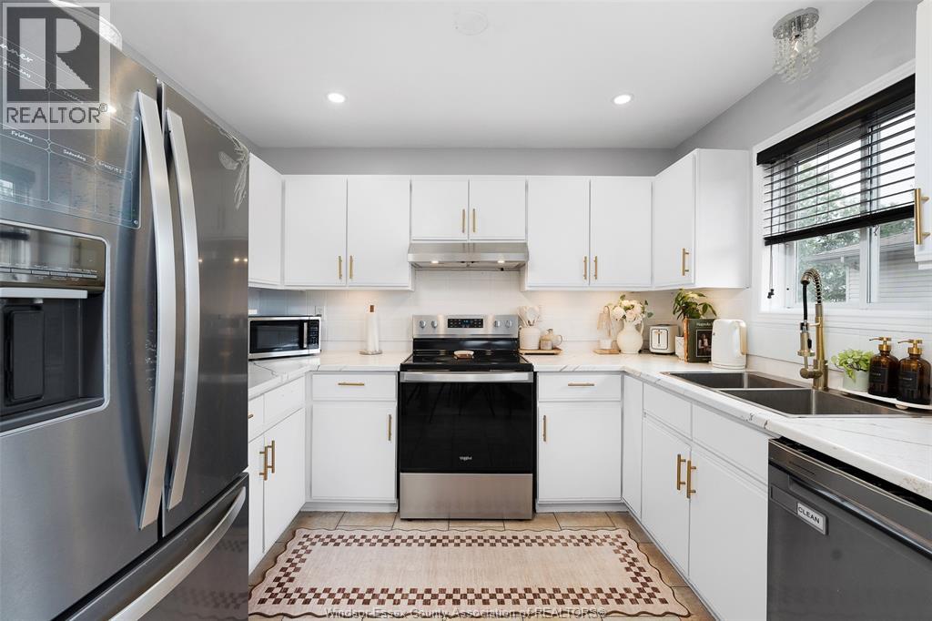 12589 HORWOOD CRESCENT - 8